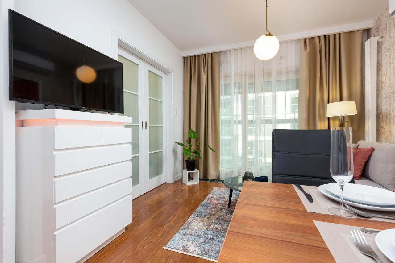 Royal Center Mennica By Renters Apartment Warsaw