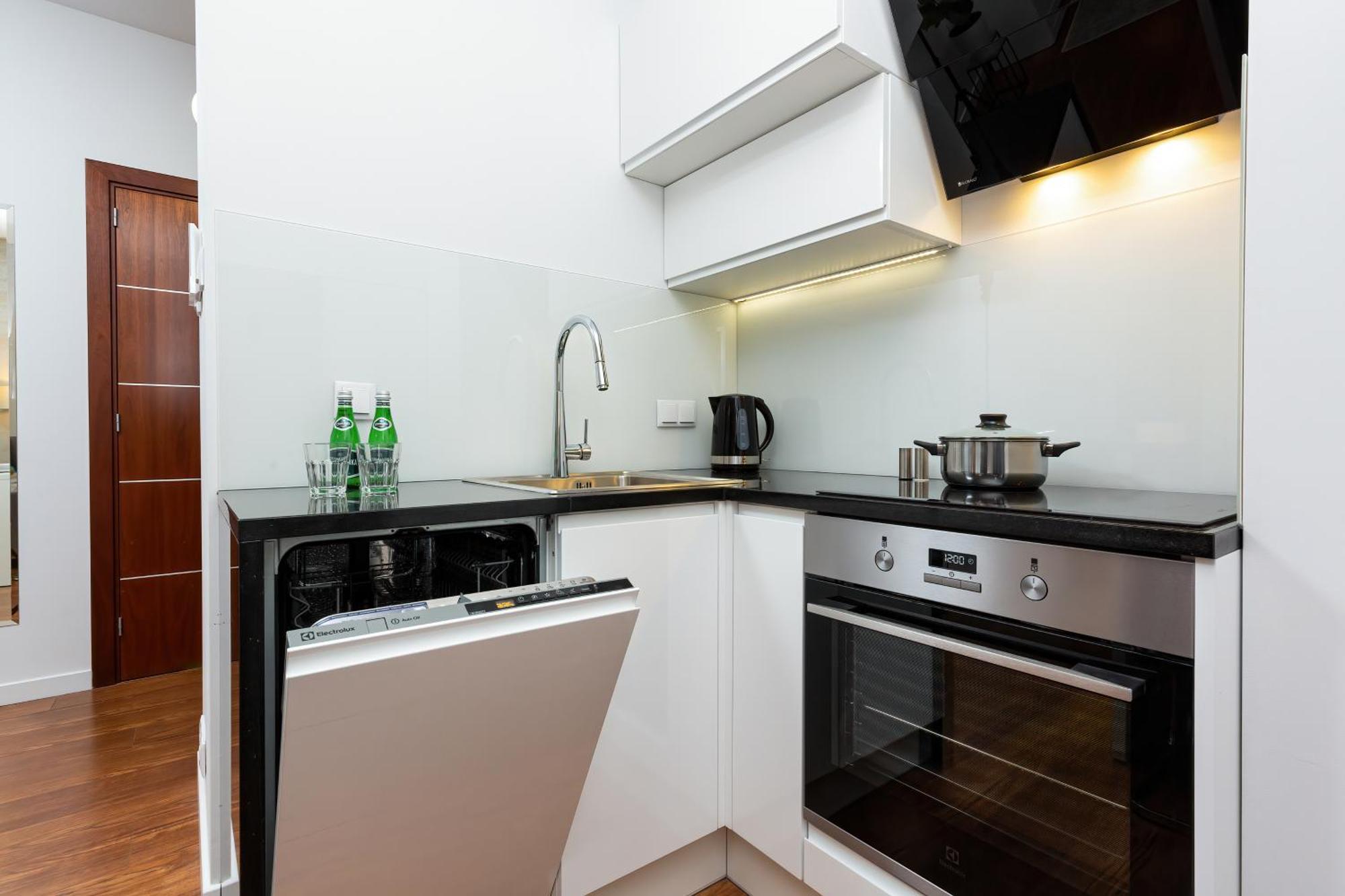 Royal Center Mennica By Renters Apartment Warsaw